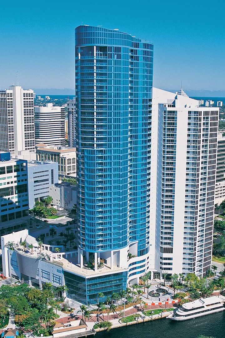 Fort Lauderdale Living condo scene riverhouse